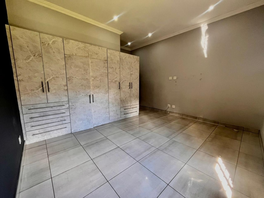 4 Bedroom Property for Sale in Donkerhoek A H North West